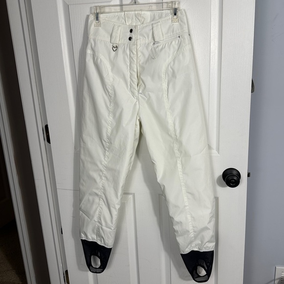 Obermeyer white stirrup ski pants, size 8 short, polyester and nylon - Picture 1 of 14